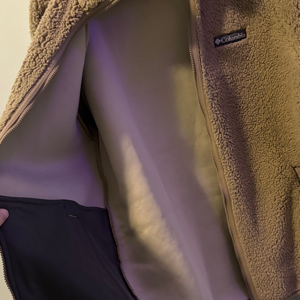 Columbia Men’s Tan Full Zip Fleece Jacket - Picture 11 of 14